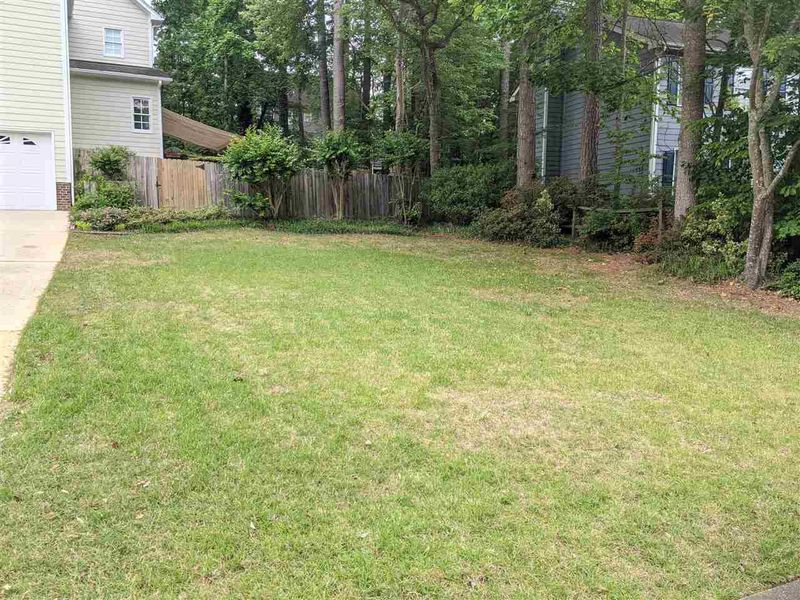 2909 Plaza Pl, Raleigh, NC 27612