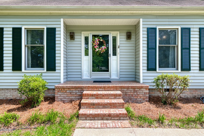 2909 Scuppernong Ln, Durham, NC 27703