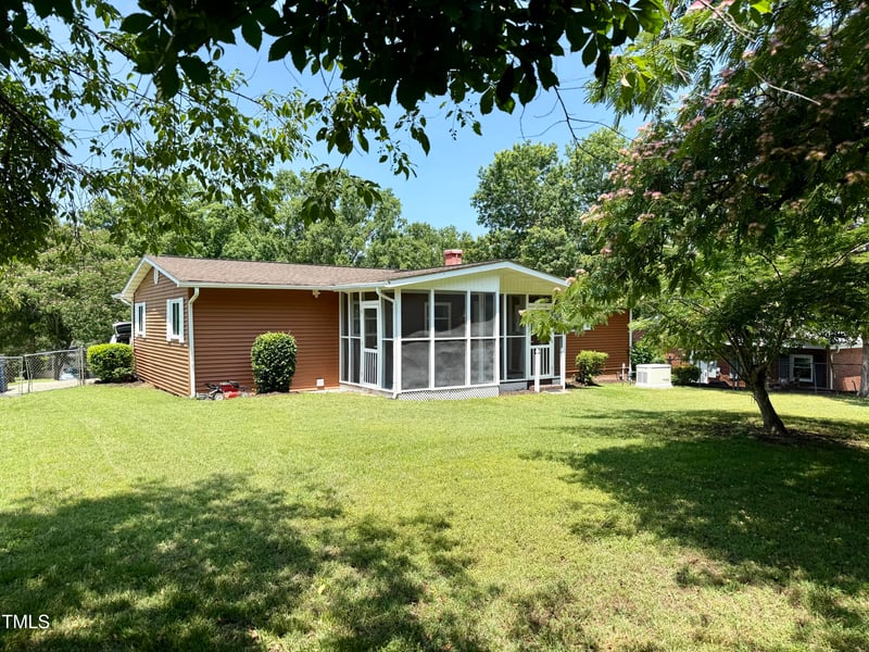2909 Sprucewood Dr, Durham, NC 27707