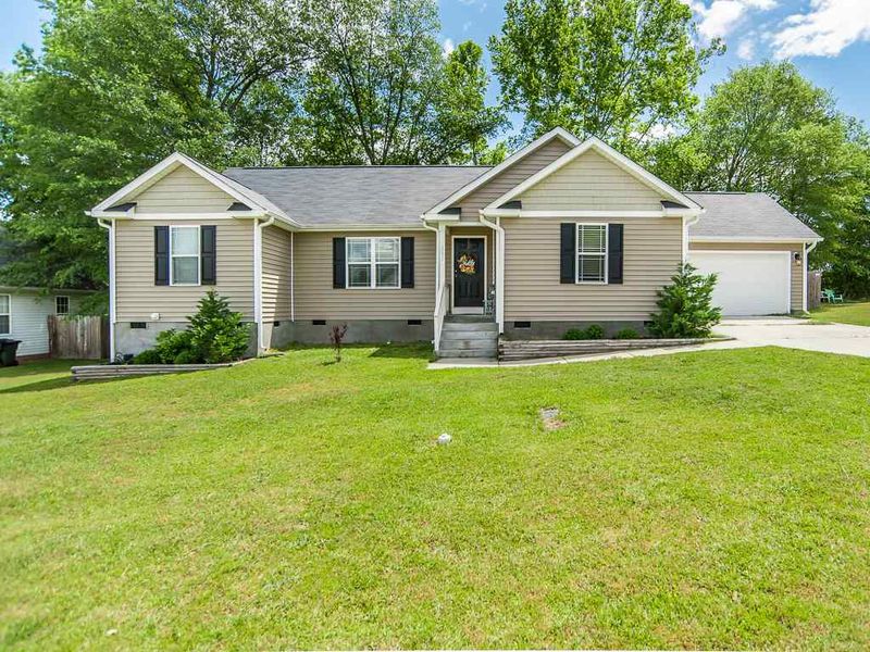 291 Cambridge Dr, Angier, NC 27501