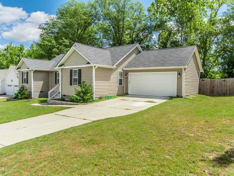 291 Cambridge Dr, Angier, NC 27501