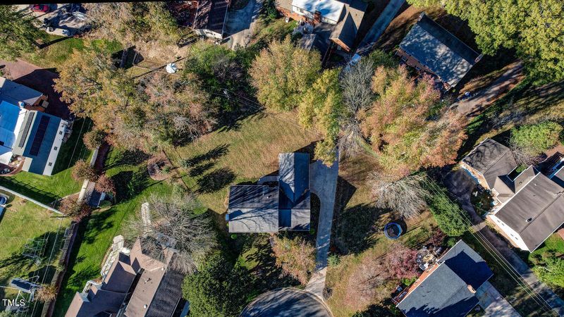 2910 Bedford Ct, Burlington, NC 27215