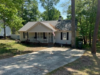 2910 Brittany Dr, Clayton, NC 27520