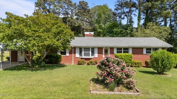 2910 Dove Ln, Raleigh, NC 27604
