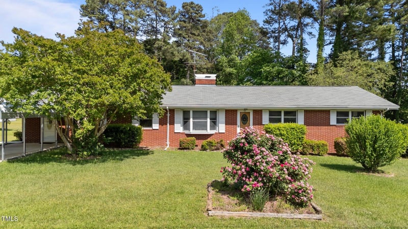 2910 Dove Ln, Raleigh, NC 27604