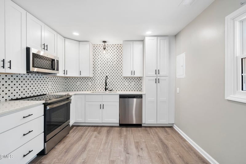 2910 Driftwood Dr, Durham, NC 27707
