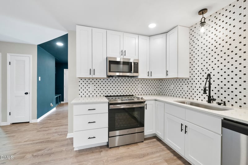 2910 Driftwood Dr, Durham, NC 27707