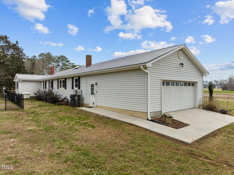 2910 Flat Rock Rd, Franklinton, NC 27525