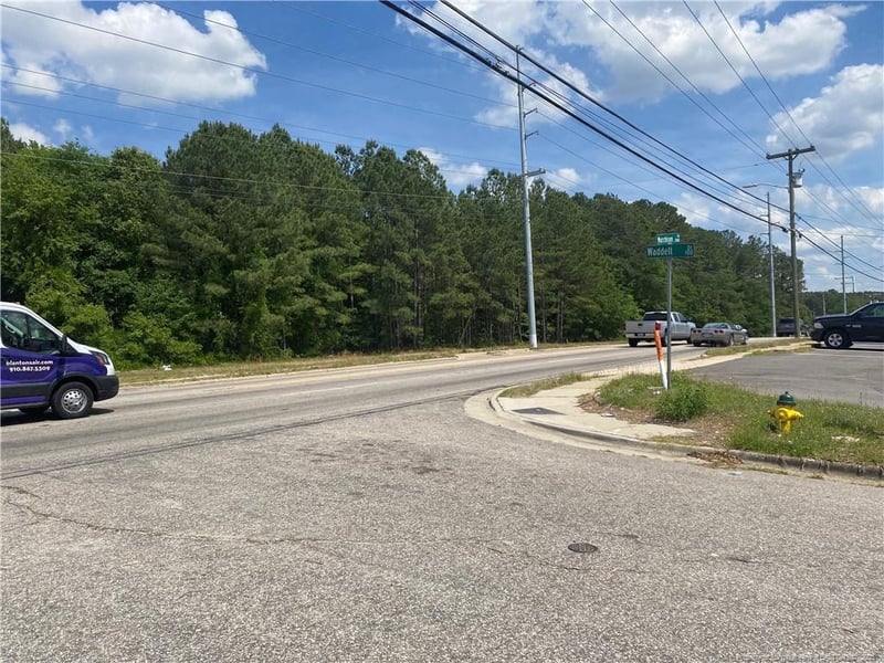 2910 Murchison Rd, Fayetteville, NC 28301