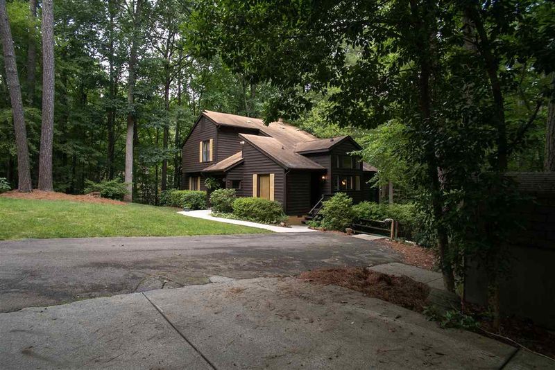2910 Tavistock Dr, Durham, NC 27712