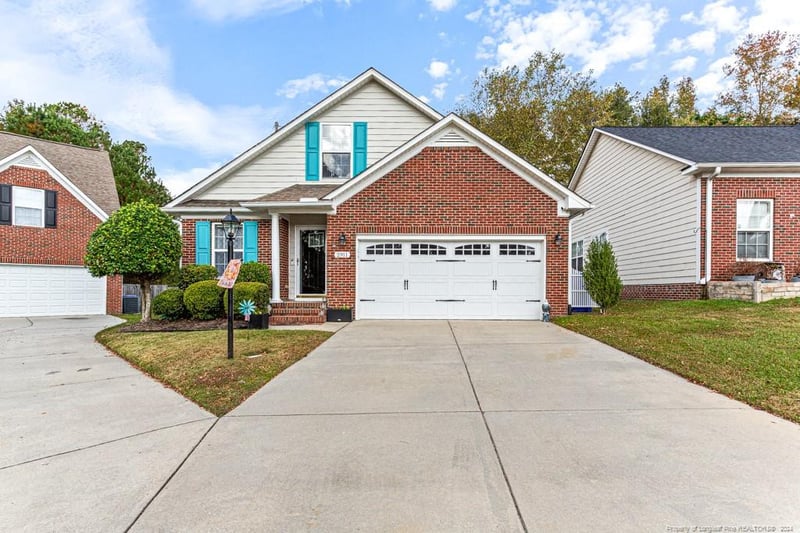 2911 Brookcrossing Dr, Fayetteville, NC 28306