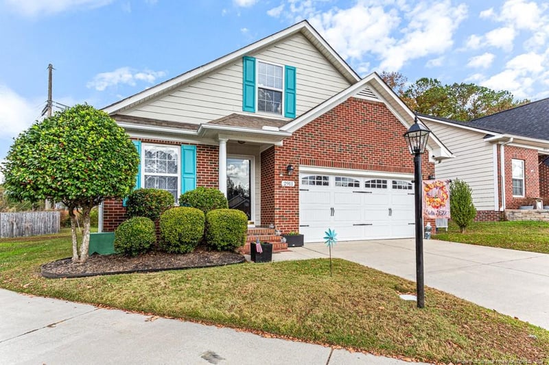 2911 Brookcrossing Dr, Fayetteville, NC 28306