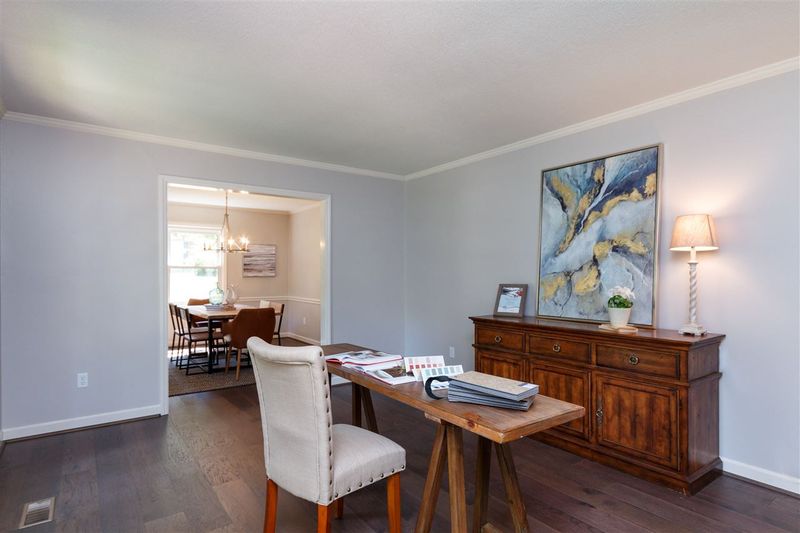 2911 Buckingham Rd, Durham, NC 27707