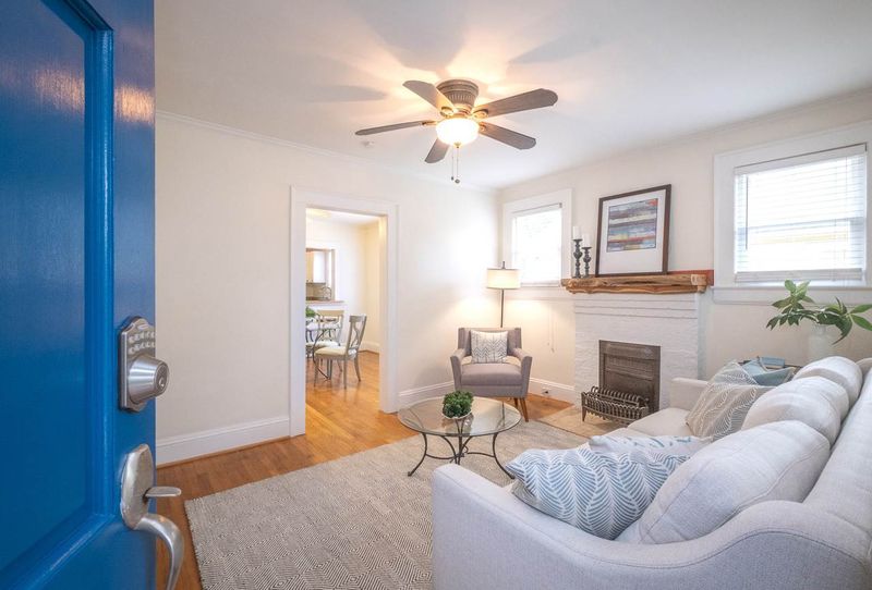 2911 Chapel Hill Rd, Durham, NC 27707