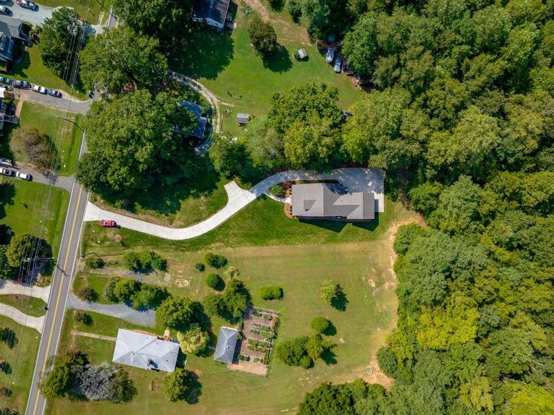 2911 Sparger Rd, Durham, NC 27705