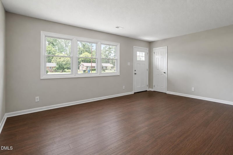 2912 Camberly Dr, Durham, NC 27704