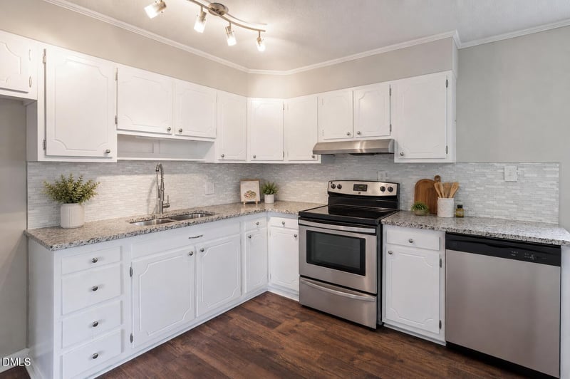 2912 Camberly Dr, Durham, NC 27704