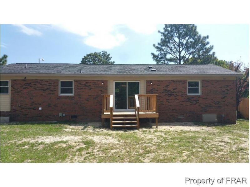 2912 W Cramer Dr, Fayetteville, NC 28306