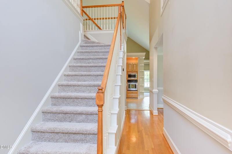 2912 Hawtree Dr, Raleigh, NC 27613