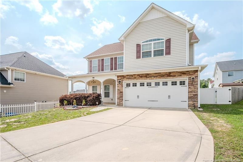2912 Seafarer Dr, Fayetteville, NC 28306
