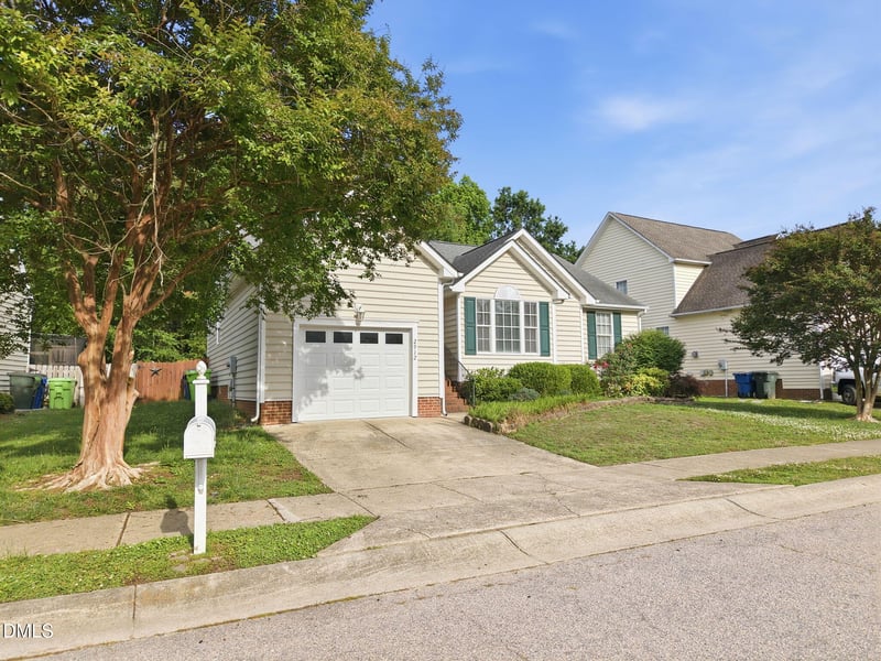2912 Sedgefield Pines Ln, Raleigh, NC 27604
