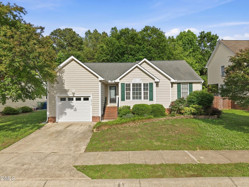 2912 Sedgefield Pines Ln, Raleigh, NC 27604