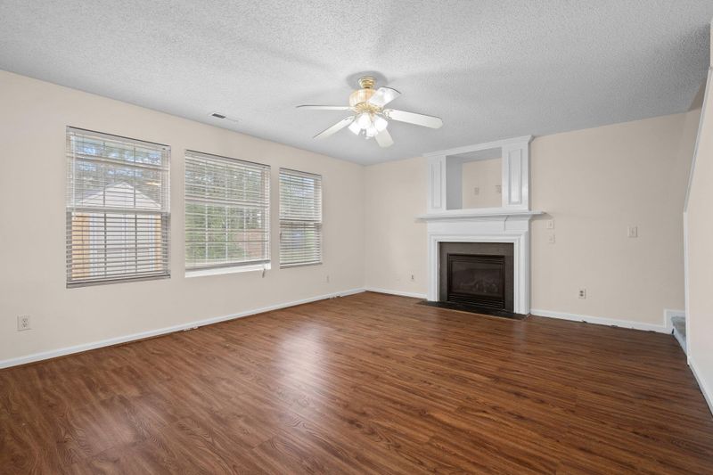 2912 Trassacks Dr, Raleigh, NC 27610