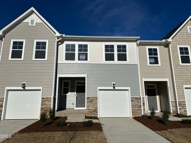 2913 Hickory Field Dr, Raleigh, NC 27616