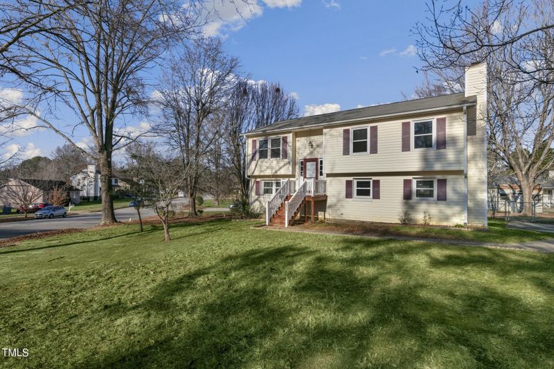 2913 Slippery Elm Dr, Raleigh, NC 27610