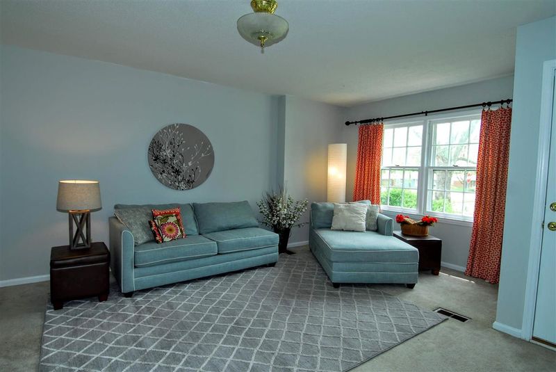 2913 Wicklow Pl, Raleigh, NC 27604