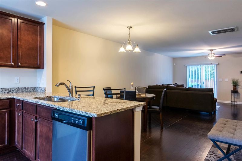 2914 Berkeley Springs Pl, Raleigh, NC 27616