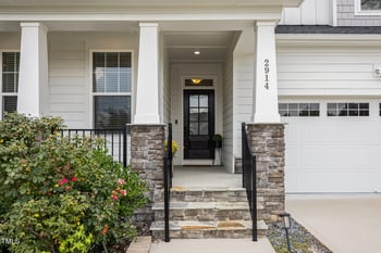 2914 Farmhouse Dr, Apex, NC 27502