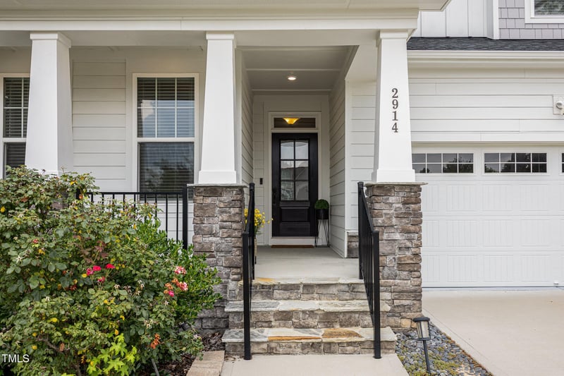 2914 Farmhouse Dr, Apex, NC 27502