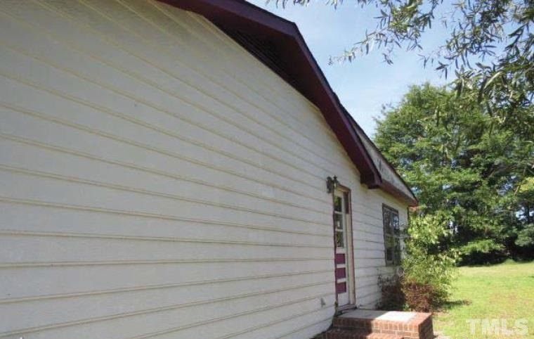 2915 Cornell St, Sanford, NC 27332