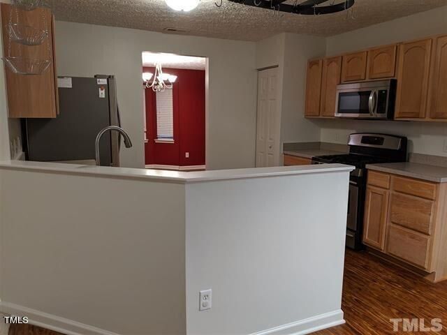 2915 Forrestal Dr, Durham, NC 27703