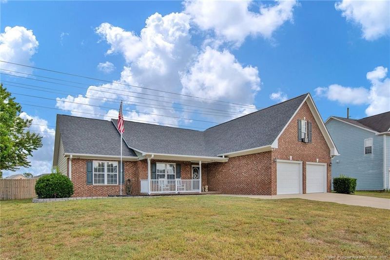 2915 High Plains Dr, Hope Mills, NC 28348