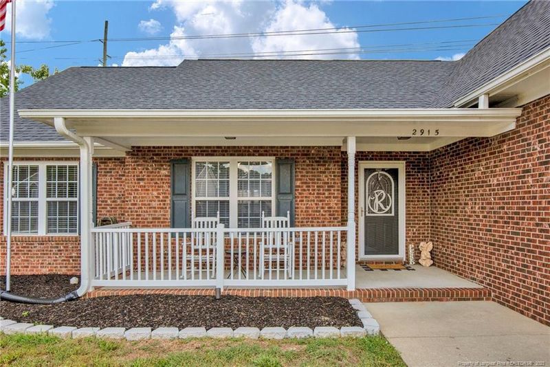 2915 High Plains Dr, Hope Mills, NC 28348