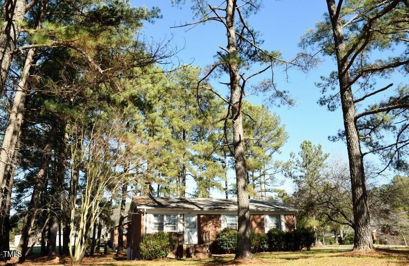 2915 Ross Rd, Durham, NC 27703