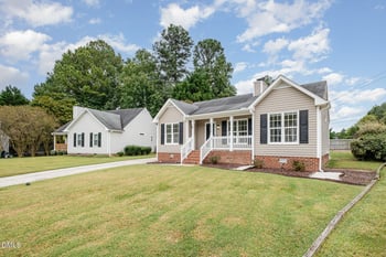 2916 Bannf Ct, Raleigh, NC 27604