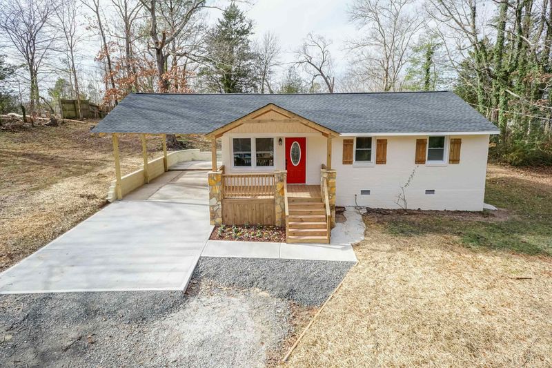 2916 Beechwood Dr, Durham, NC 27707