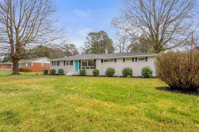 2916 Dove Ln, Raleigh, NC 27604