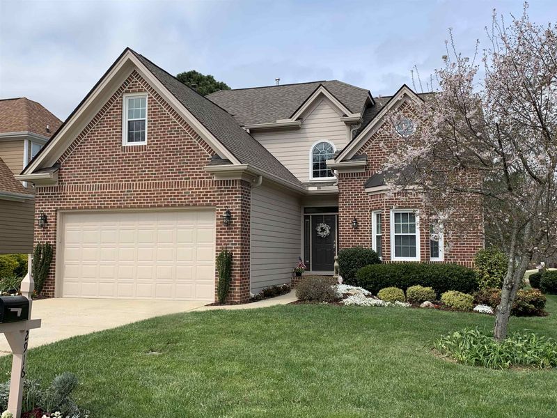 2916 Hawtree Dr, Raleigh, NC 27613
