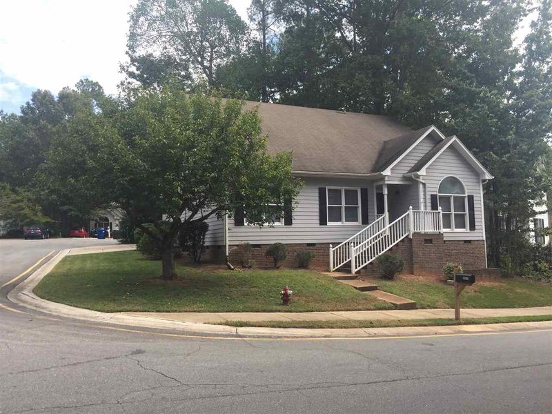 2916 Isabella Dr, Raleigh, NC 27603