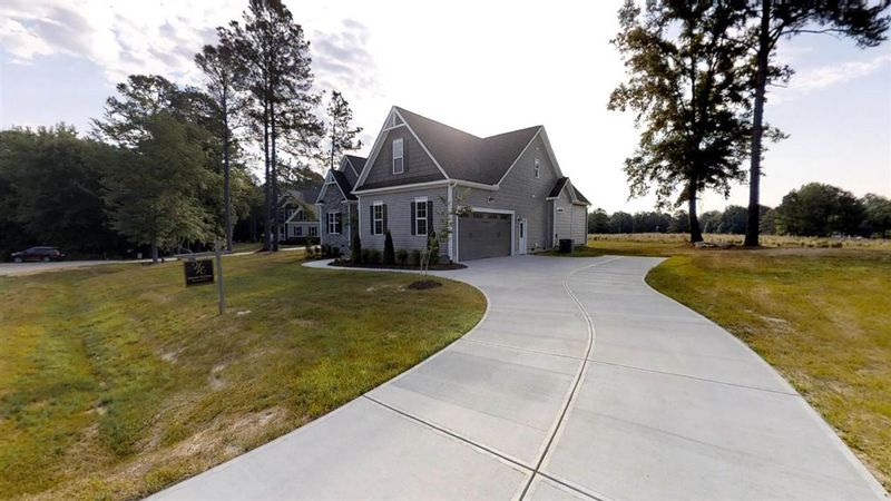 2916 Maple Pointe Dr, Wendell, NC 27591