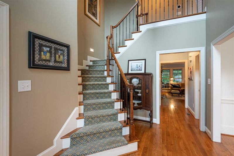 2916 Snapswell St, Raleigh, NC 27614