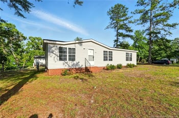 2917 Dothan Dr, Fayetteville, NC 28306