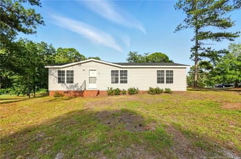 2917 Dothan Dr, Fayetteville, NC 28306