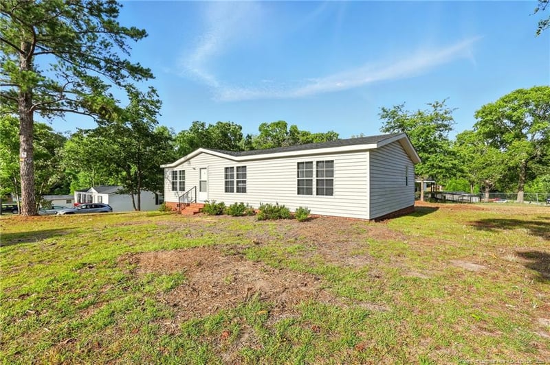 2917 Dothan Dr, Fayetteville, NC 28306