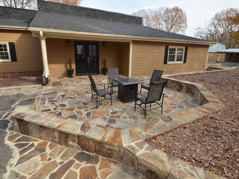 2917 Escondido Farm Rd, Garner, NC 27529