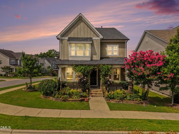 2917 Farmhouse Dr, Apex, NC 27502